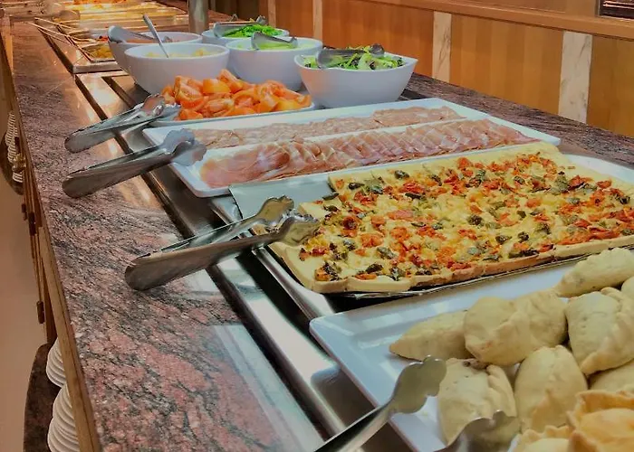 Отель Amoros 3*