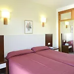 Amoros Hotel