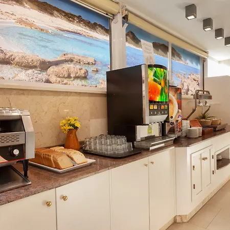 Amoros Hotel 3*