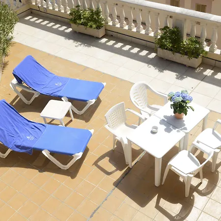 Amoros Hotel